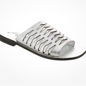 Free People Slice of Sun Sandal Silver Size 8.5 NIB